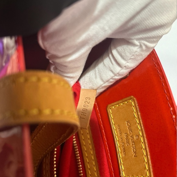 Louis Vuitton Shiny Red Tote Bag - Picture 5 of 6